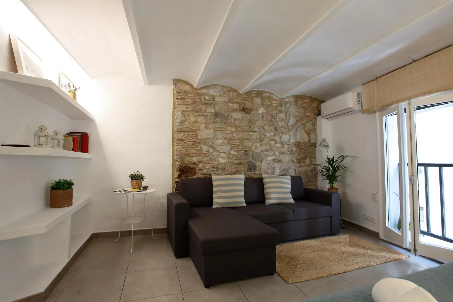Old Side Girona Two Apartment